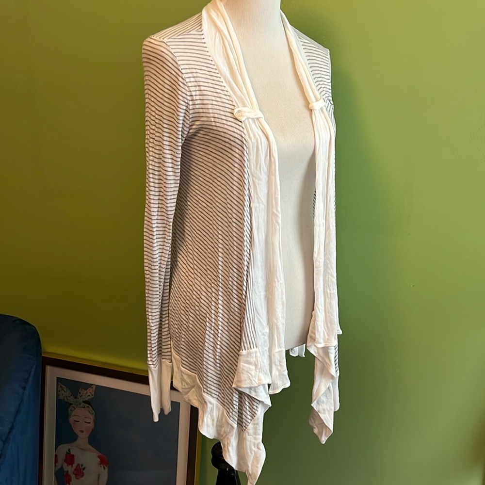 Anthropologie. Spendid cardigan size L. Rayon/ linen blend. Made in USA